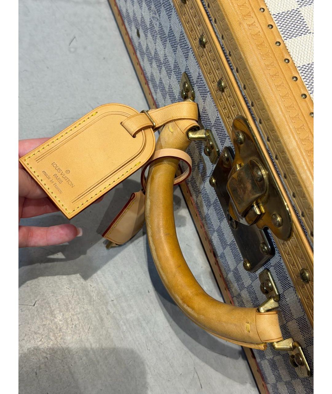 LOUIS VUITTON Белый кожаный чемодан, фото 7