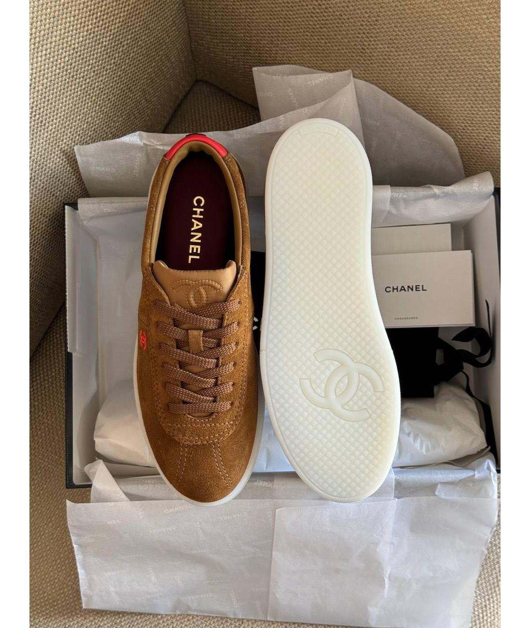 CHANEL Коричневые замшевые кеды, фото 2