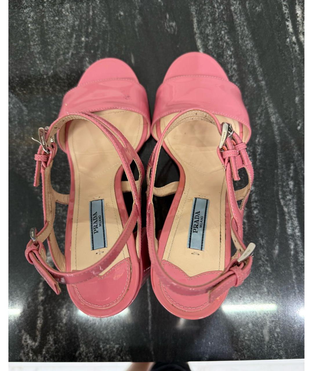 PRADA Розовые босоножки из лакированной кожи, фото 3