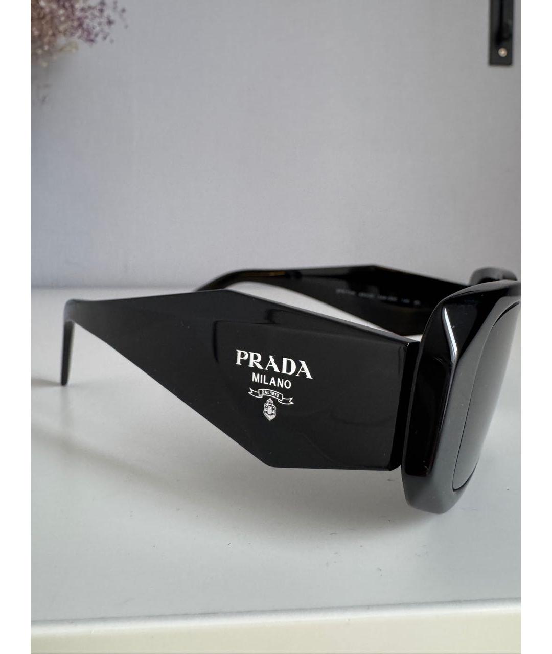 PRADA Черные пластиковые солнцезащитные очки, фото 3
