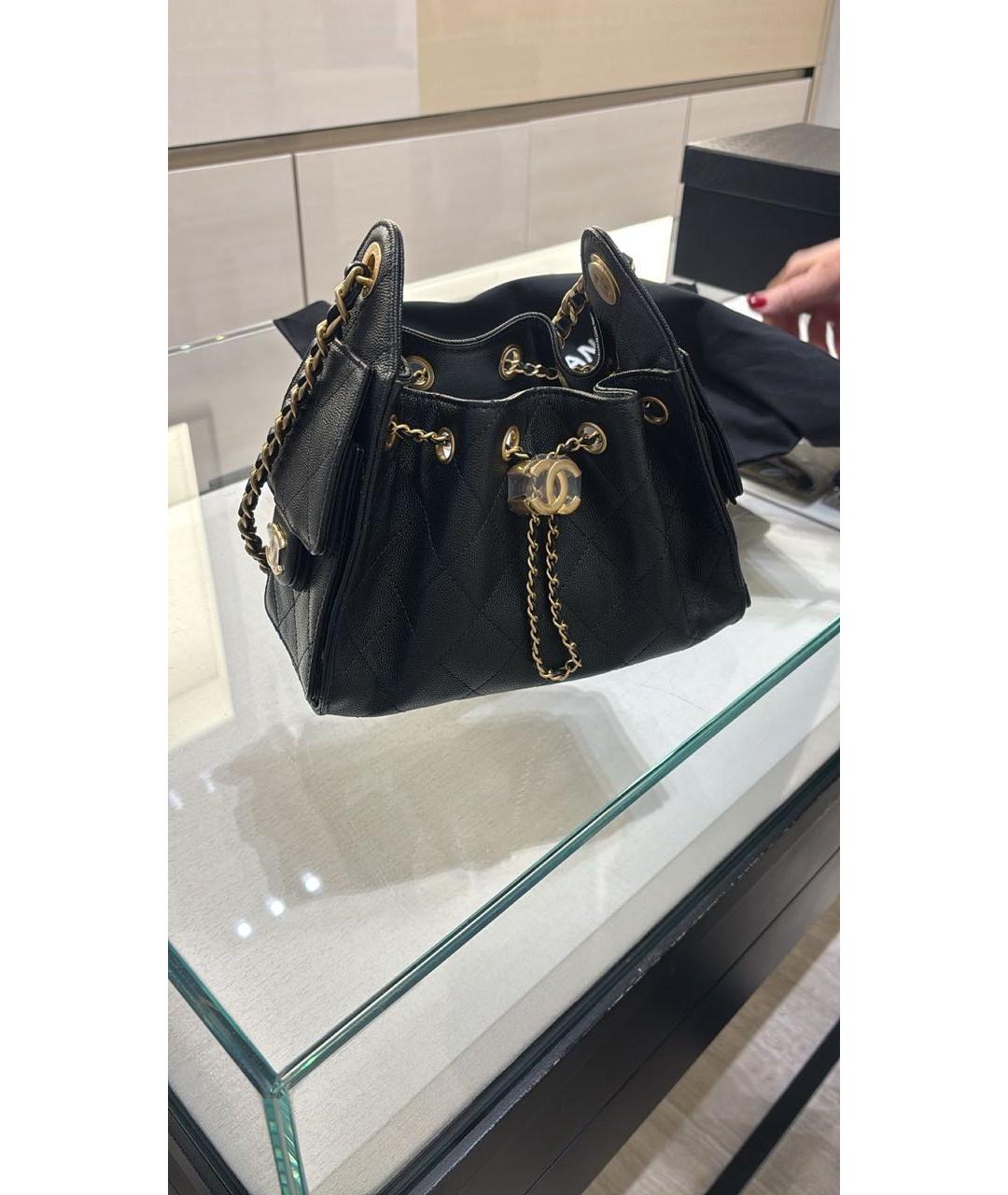 CHANEL Черная кожаная сумка через плечо, фото 3