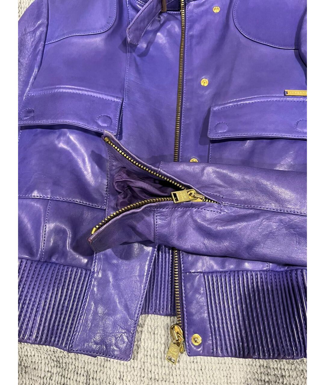 GIANFRANCO FERRE Фиолетовая кожаная куртка, фото 8