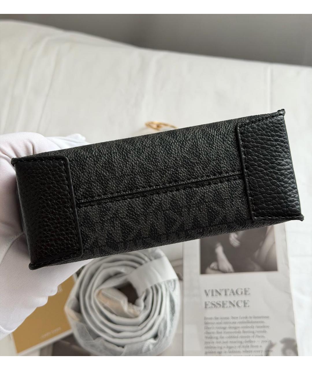 MICHAEL KORS Черная кожаная сумка с короткими ручками, фото 6