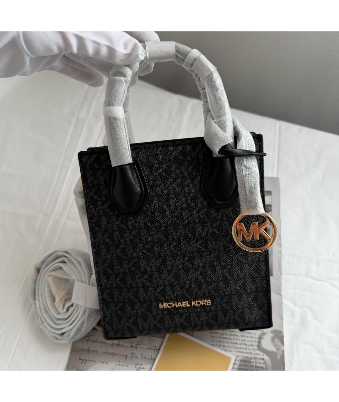 MICHAEL KORS Черная кожаная сумка с короткими ручками, фото 4