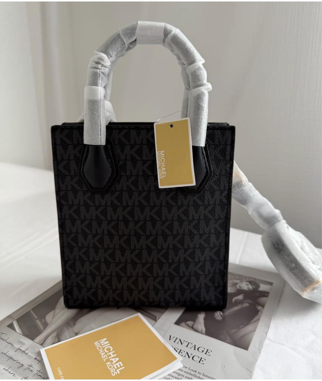 MICHAEL KORS Черная кожаная сумка с короткими ручками, фото 3