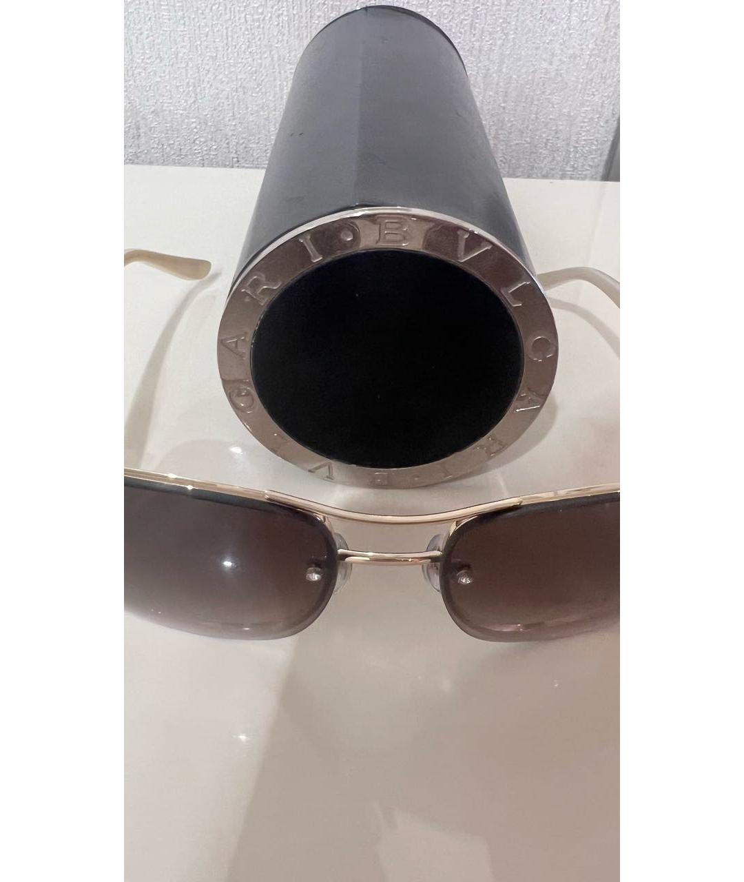 BVLGARI Бежевые пластиковые солнцезащитные очки, фото 6