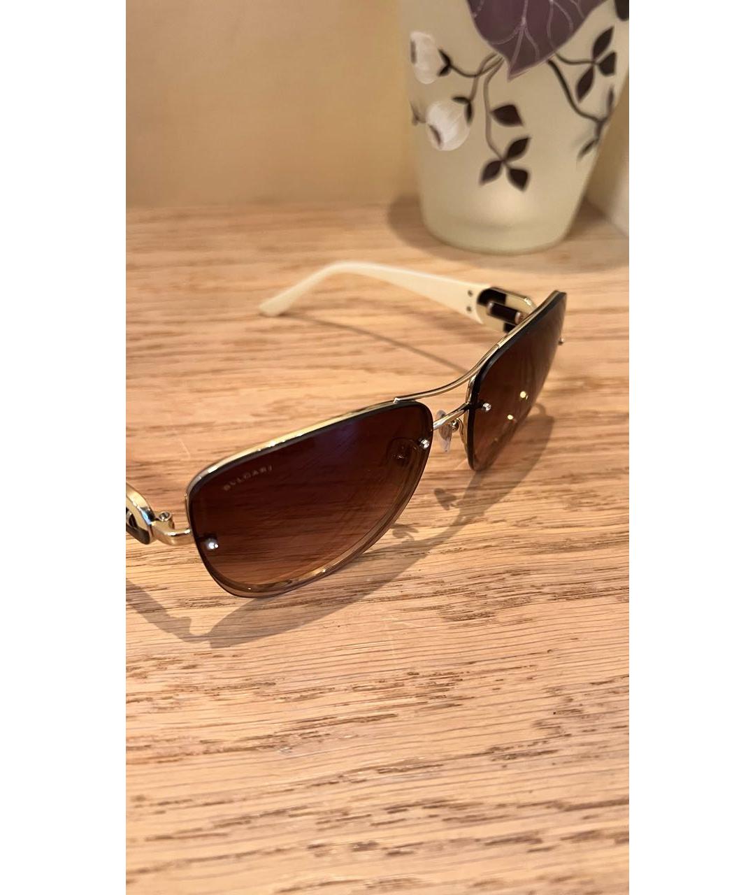 BVLGARI Бежевые пластиковые солнцезащитные очки, фото 2