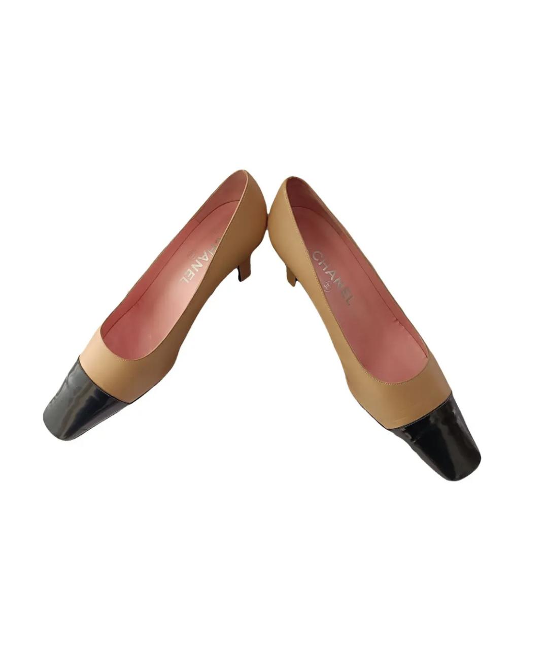 CHANEL Бежевые кожаные туфли, фото 2