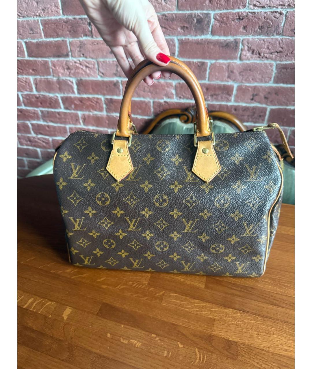 LOUIS VUITTON Коричневая сумка с короткими ручками, фото 2