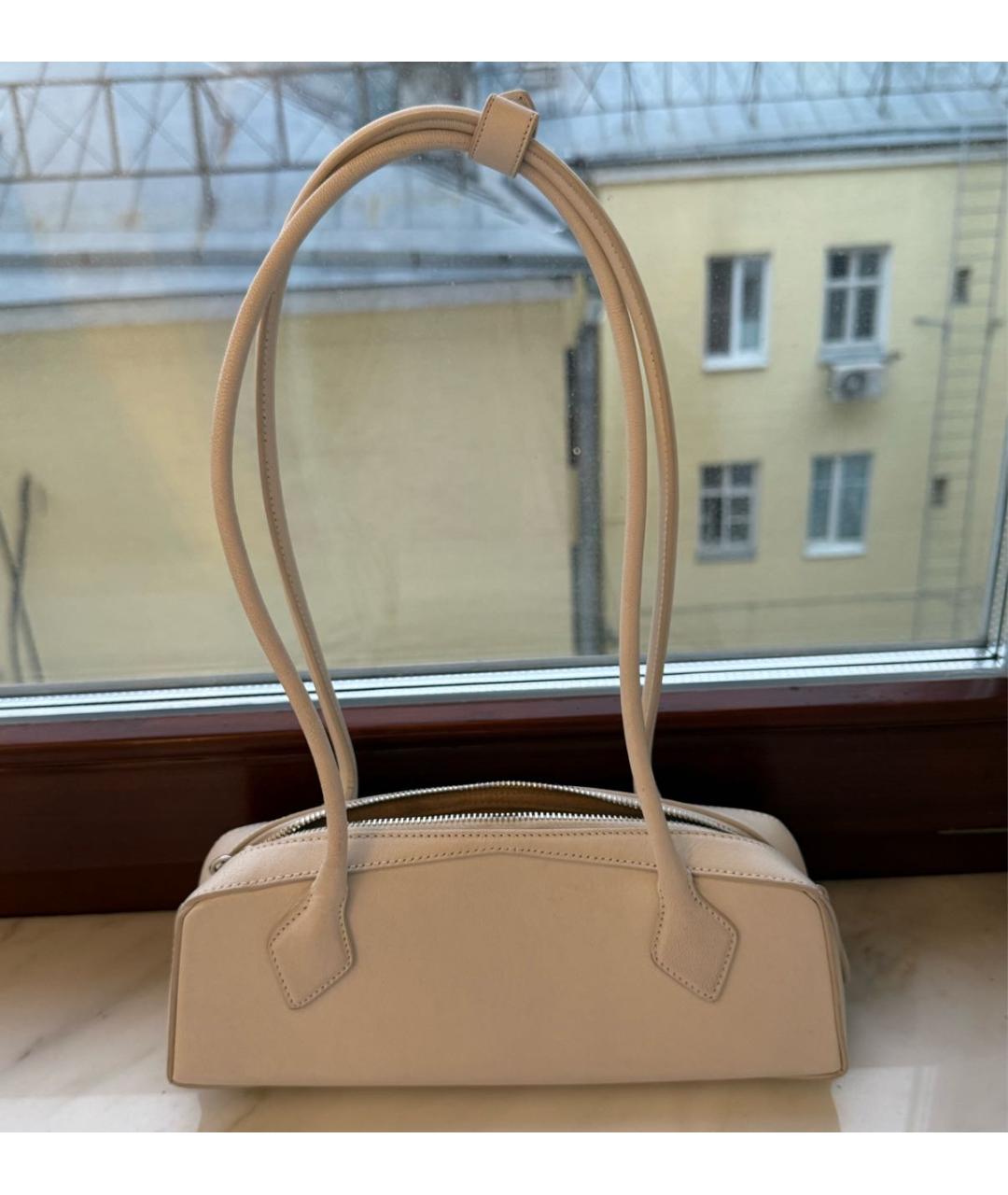 ALAIA Белая кожаная сумка с короткими ручками, фото 2