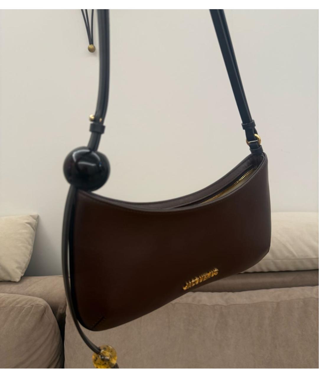 JACQUEMUS Коричневая кожаная сумка с короткими ручками, фото 2