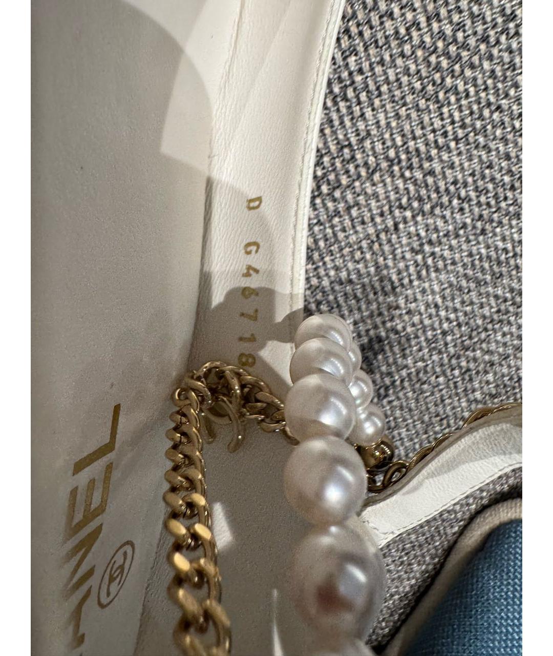 CHANEL Белые балетки из лакированной кожи, фото 7