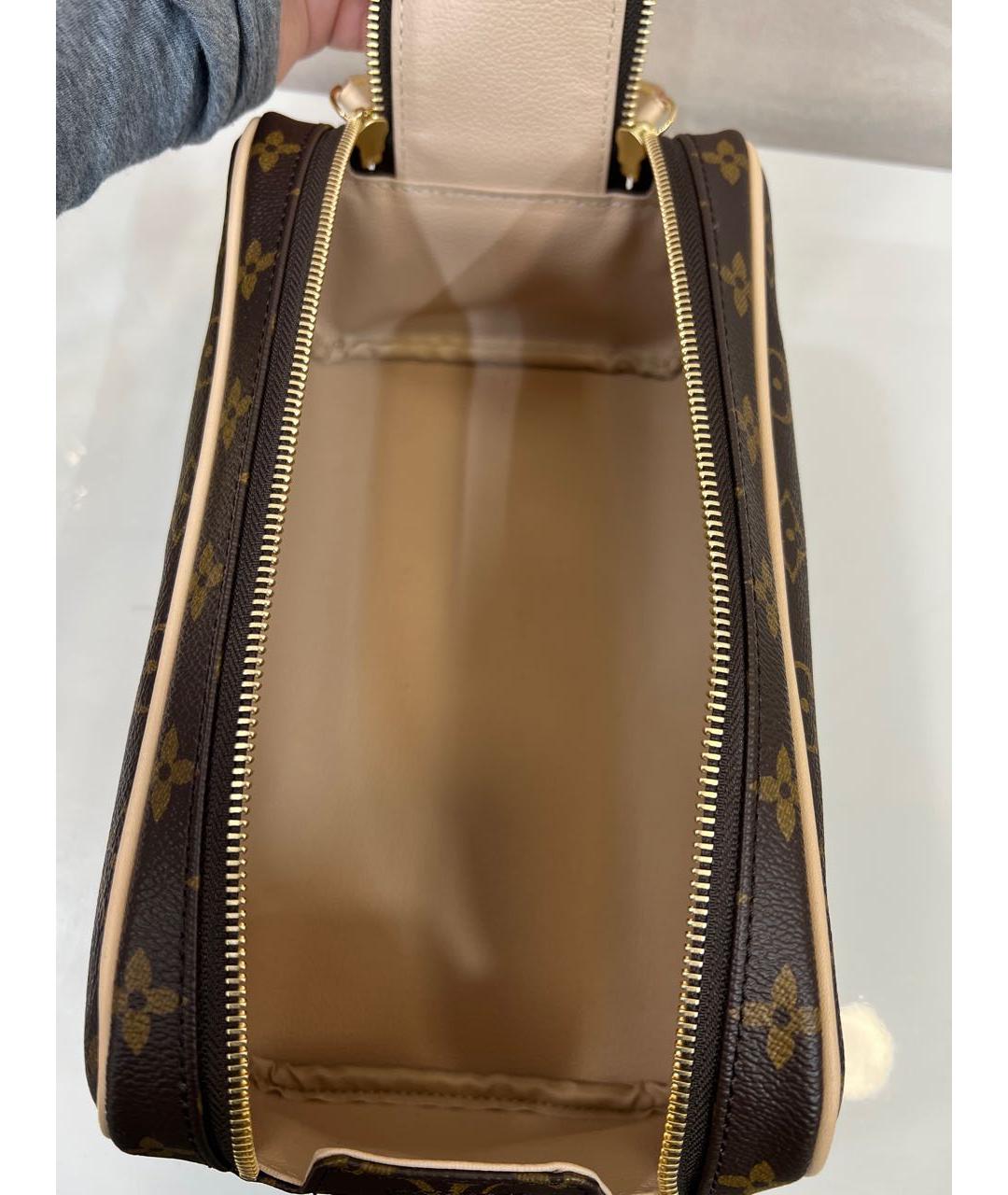 LOUIS VUITTON Коричневая косметичка, фото 4