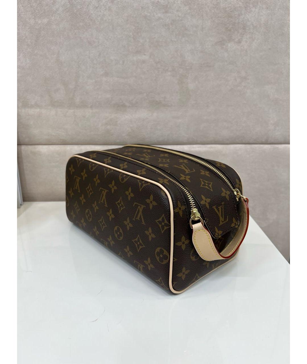 LOUIS VUITTON Коричневая косметичка, фото 3