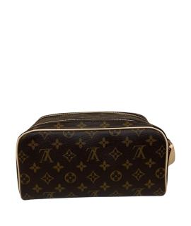 LOUIS VUITTON Косметичка