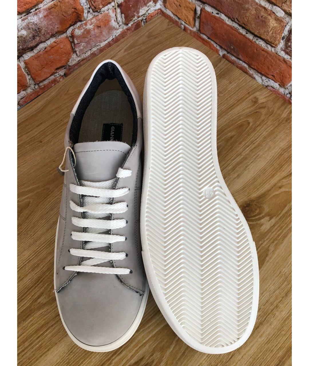 GIAN MARCO LORENZI Серые нубуковые низкие кроссовки / кеды, фото 3