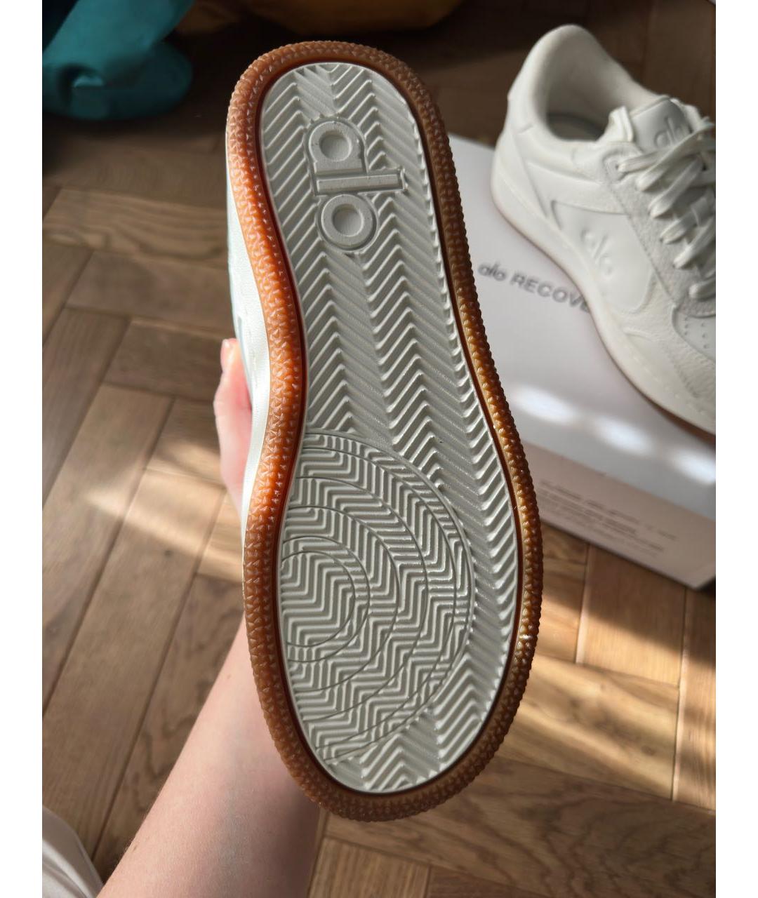 ALO YOGA Белые кеды, фото 5