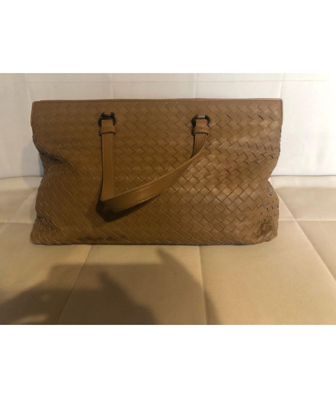 BOTTEGA VENETA Коричневая кожаная сумка тоут, фото 2