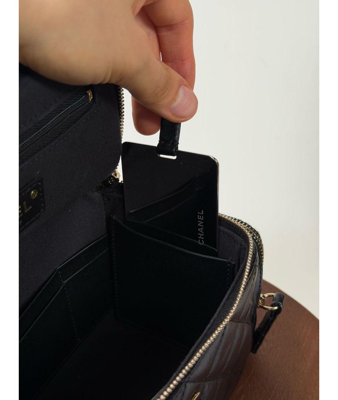 CHANEL Черная кожаная косметичка, фото 4