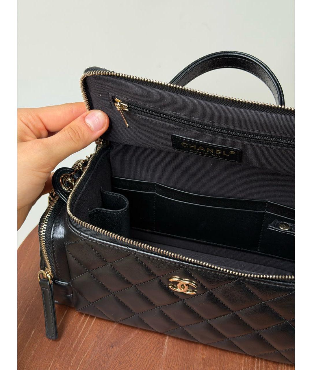 CHANEL Черная кожаная косметичка, фото 3