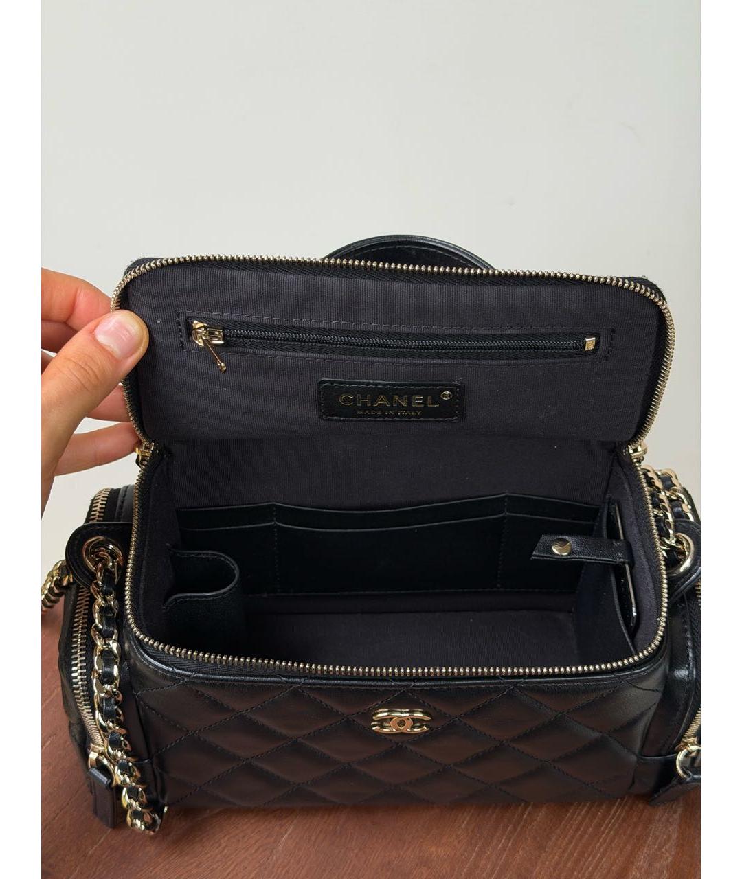 CHANEL Черная кожаная косметичка, фото 6