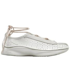 NIKE Кроссовки