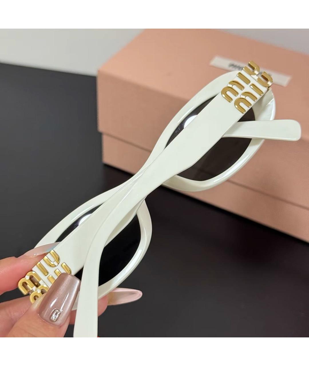 MIU MIU Белые пластиковые солнцезащитные очки, фото 5