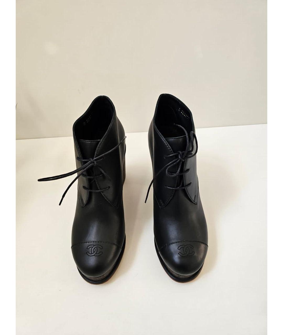 CHANEL Черные кожаные ботильоны, фото 5