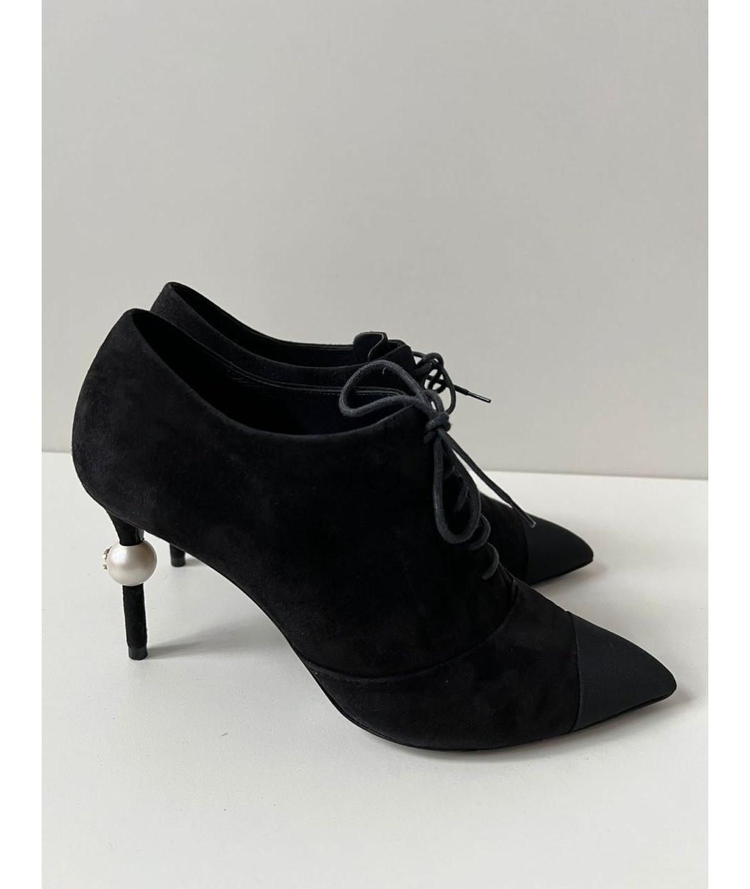 CHANEL Черные замшевые ботильоны, фото 8