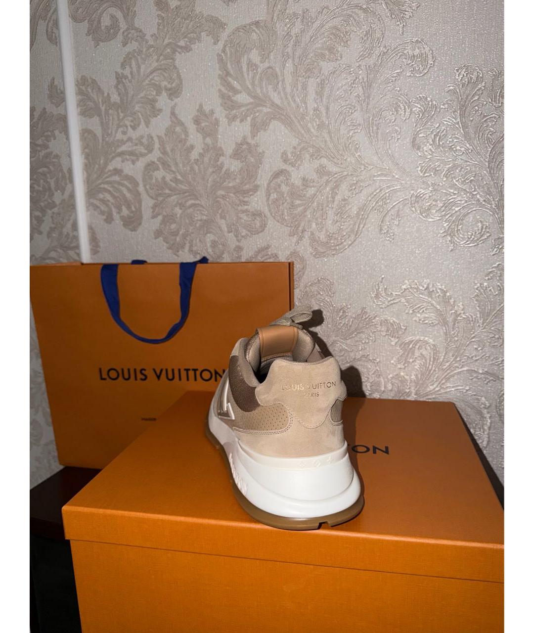 LOUIS VUITTON Бежевые замшевые низкие кроссовки / кеды, фото 4