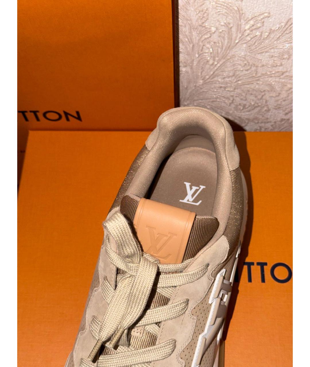 LOUIS VUITTON Бежевые замшевые низкие кроссовки / кеды, фото 3