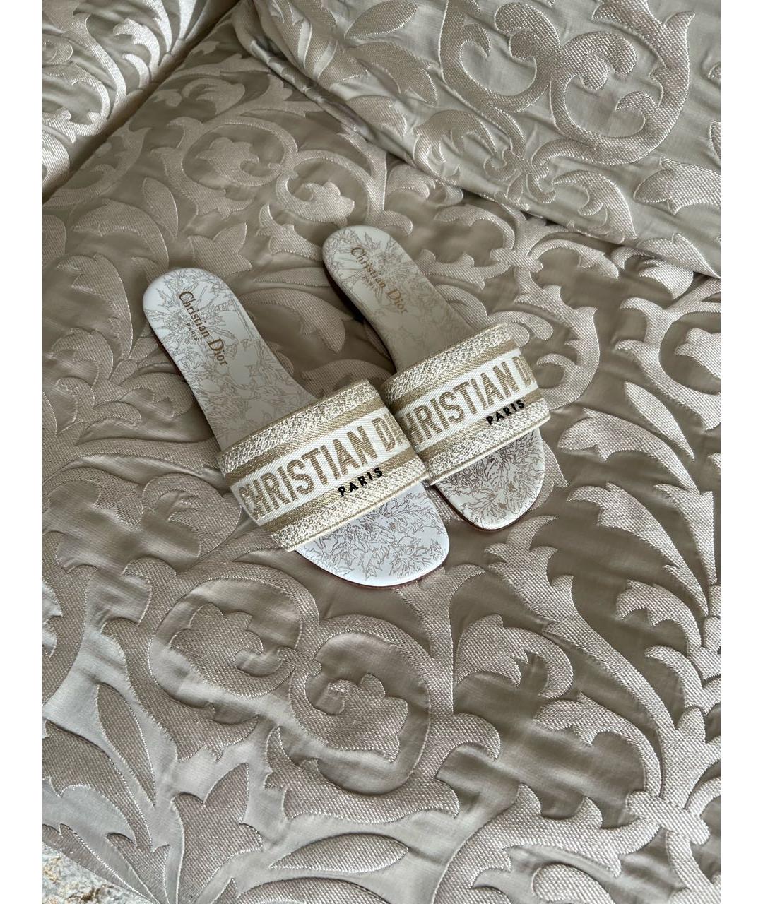 CHRISTIAN DIOR Белые кожаные шлепанцы, фото 2