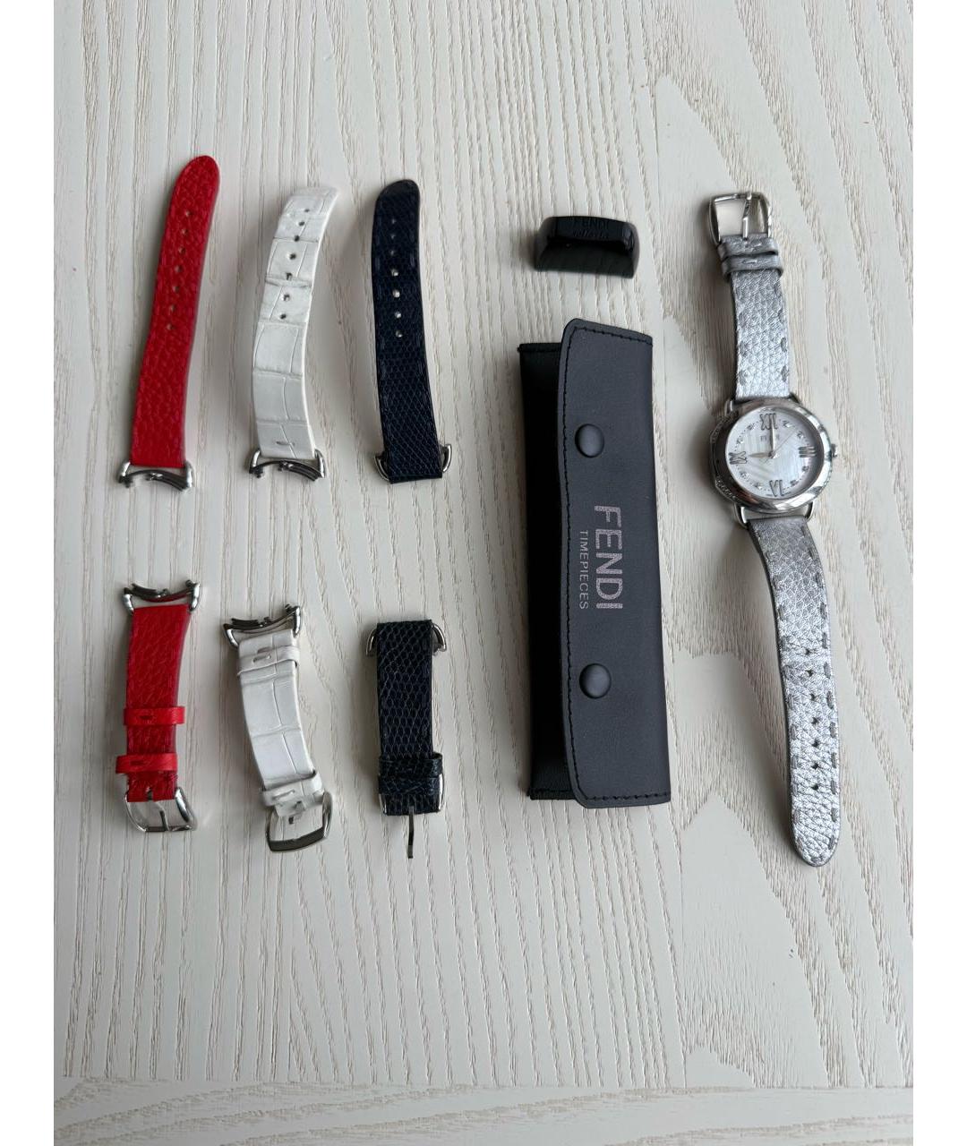 FENDI Серебряные серебряные часы, фото 4