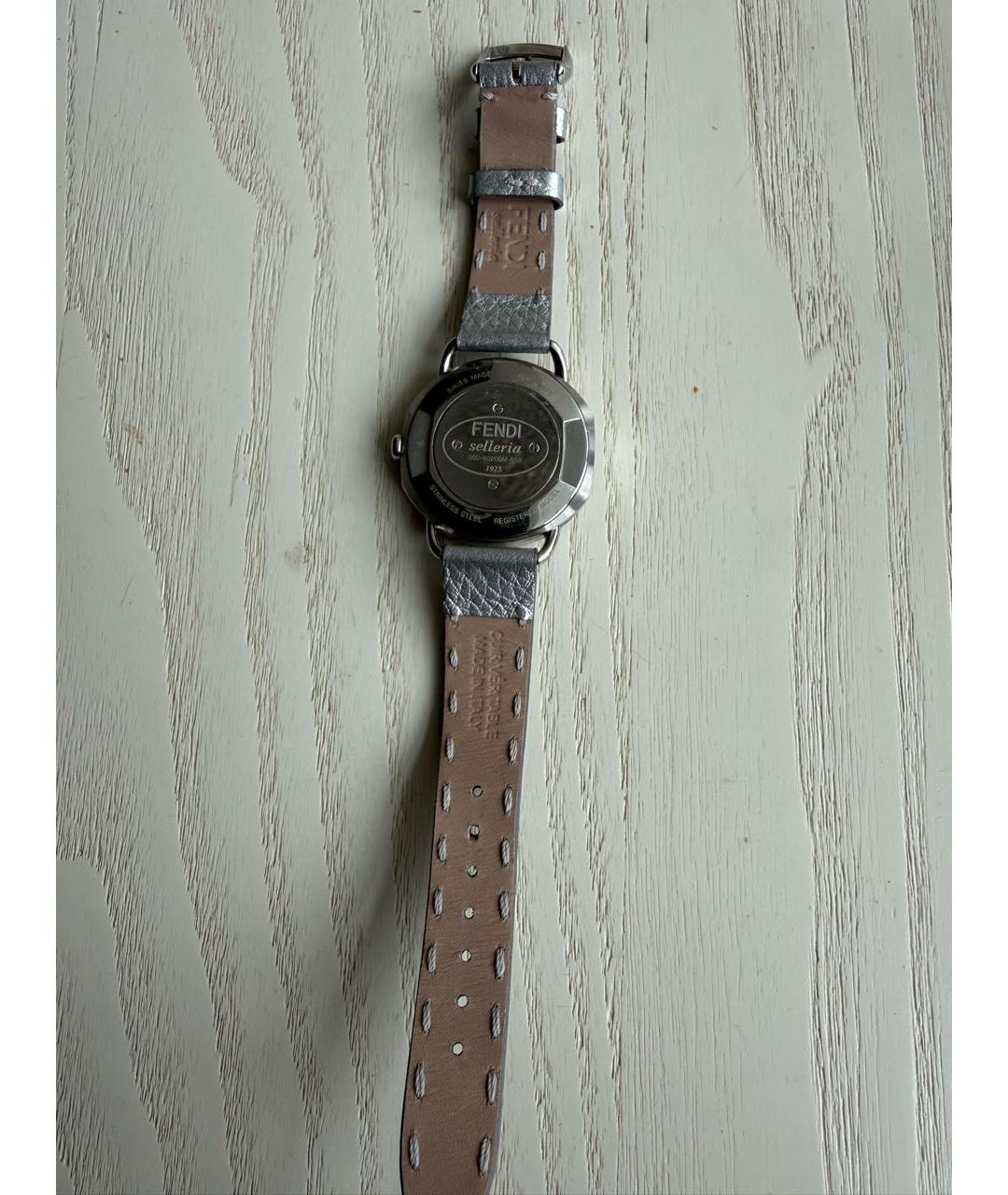 FENDI Серебряные серебряные часы, фото 3