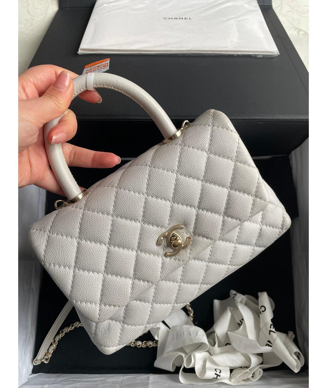 CHANEL Серая кожаная сумка с короткими ручками, фото 2