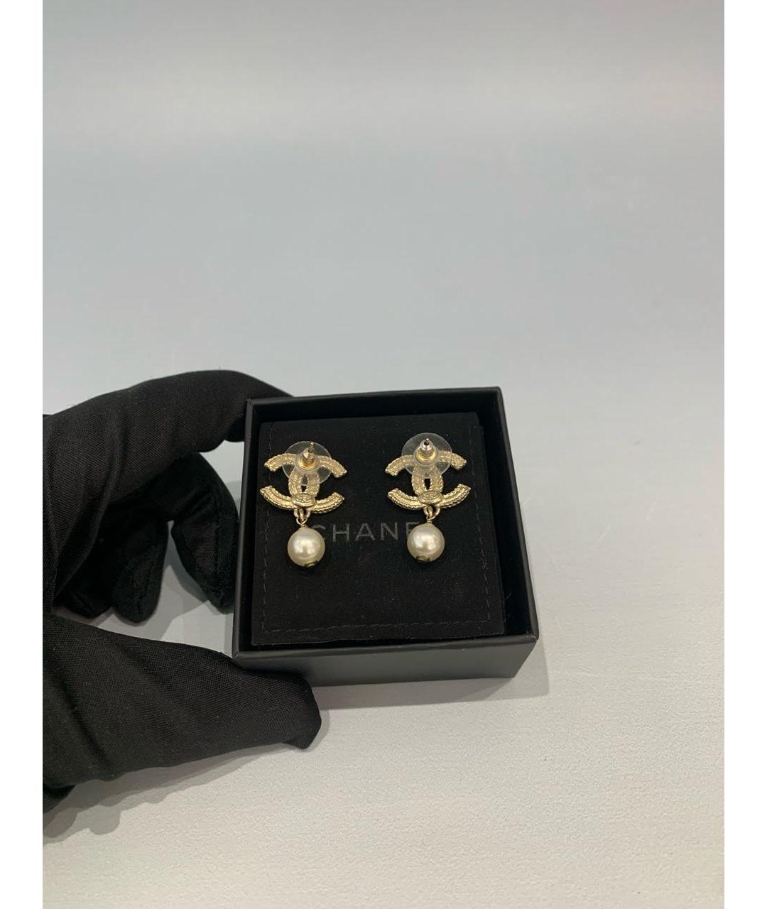 CHANEL Золотые металлические серьги, фото 4