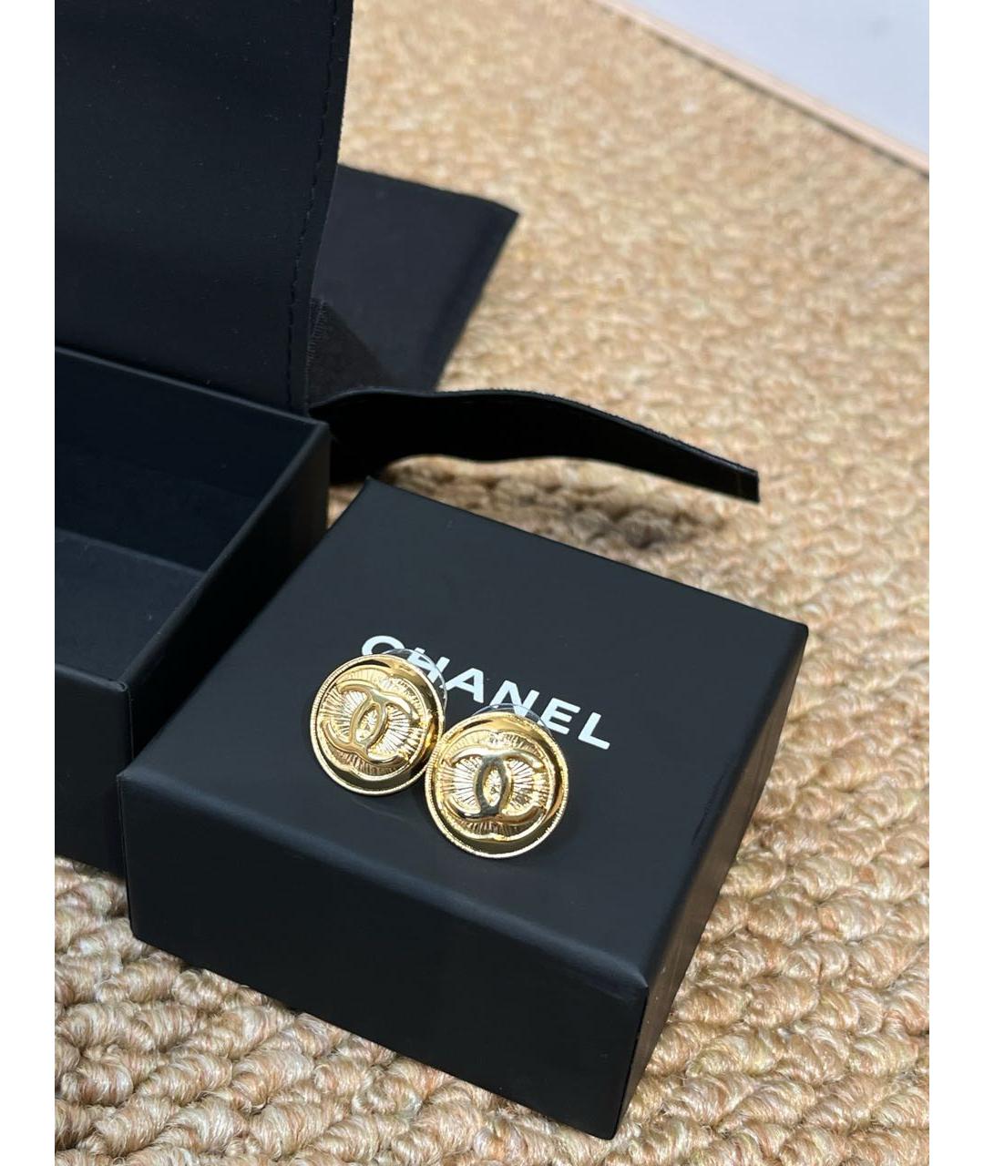 CHANEL Золотые металлические серьги, фото 5