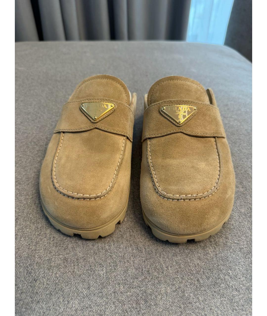 PRADA Бежевые замшевые сабо, фото 2