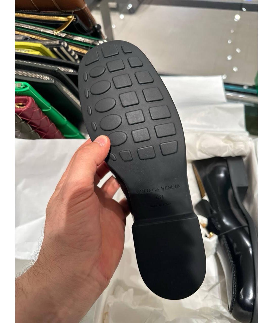 BOTTEGA VENETA Черные кожаные лоферы, фото 5