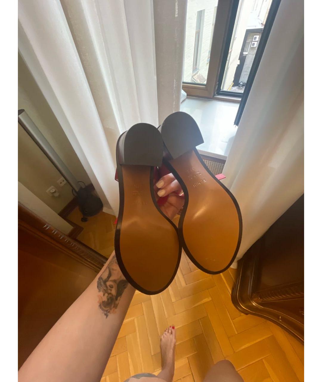 FENDI Красные босоножки из экзотической кожи, фото 5