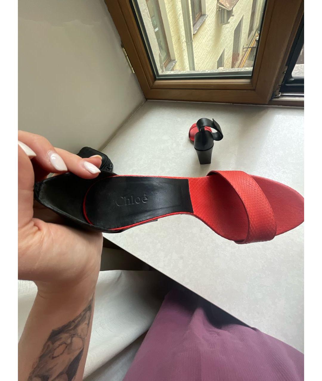 CHLOE Коралловые босоножки из экзотической кожи, фото 6