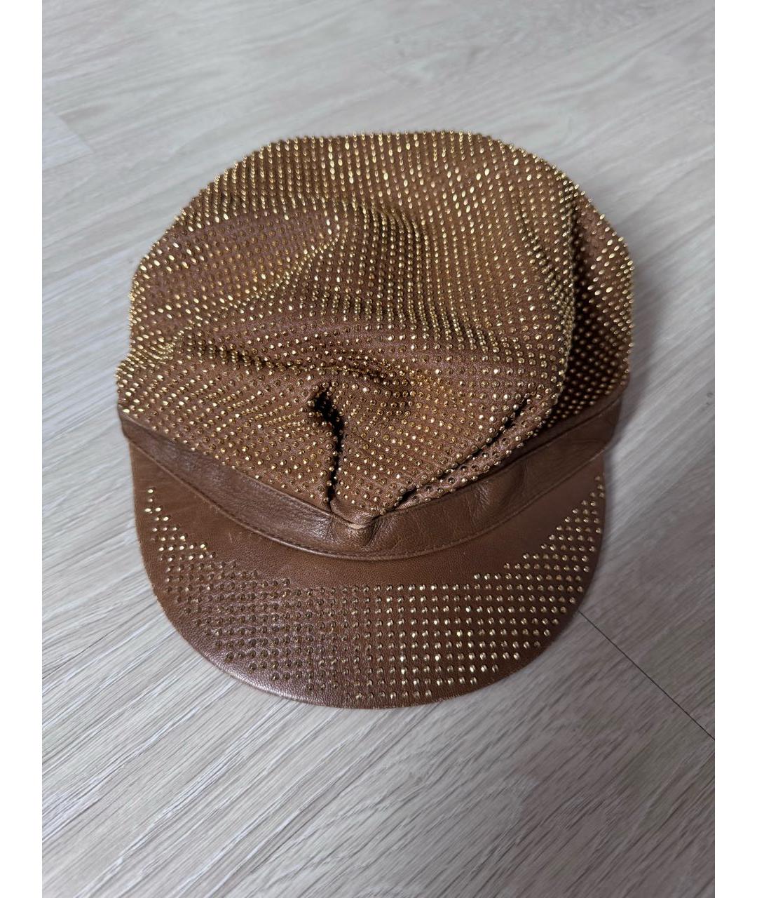 BURBERRY Золотая кожаная кепка, фото 8