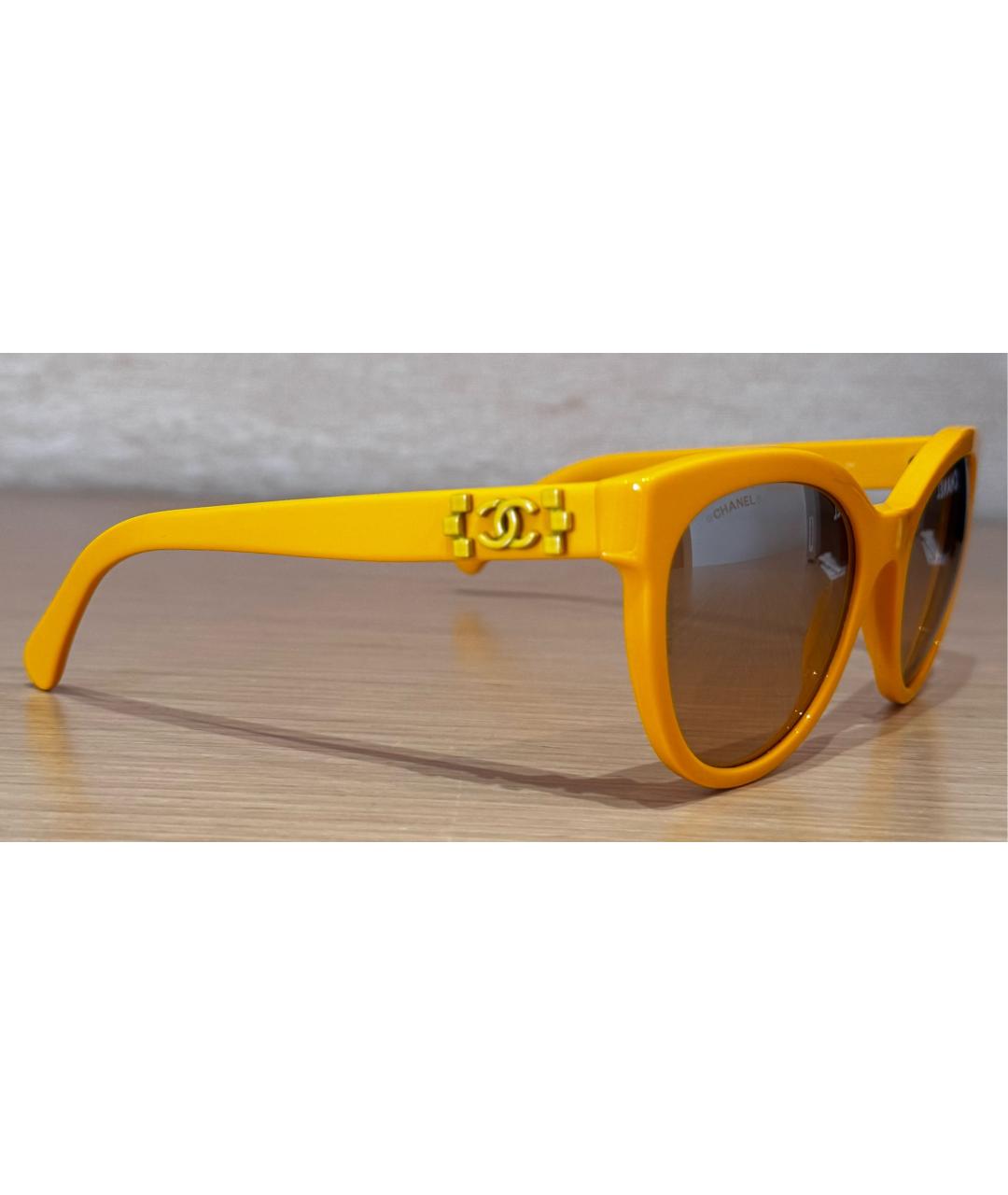 CHANEL Желтые пластиковые солнцезащитные очки, фото 2