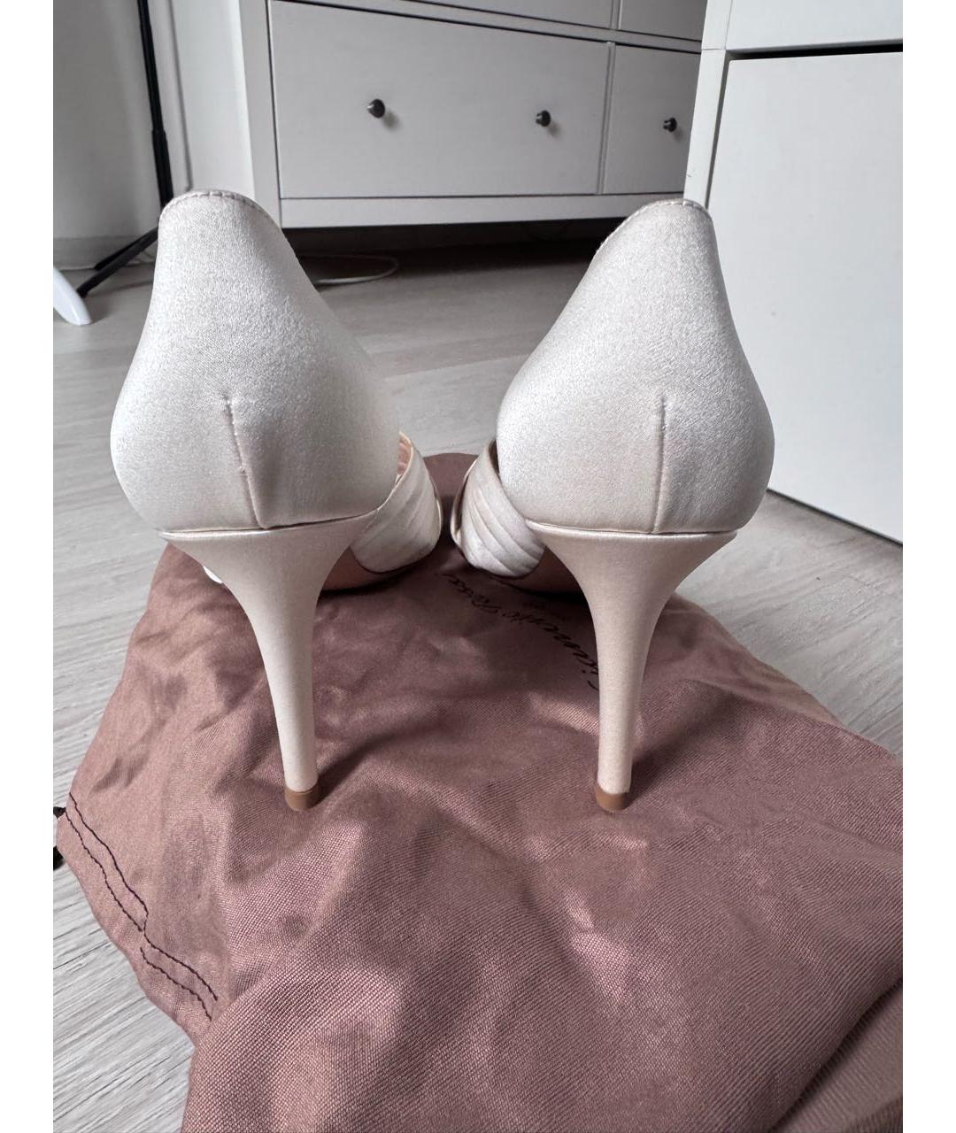 GIANVITO ROSSI Бежевые кожаные туфли, фото 4