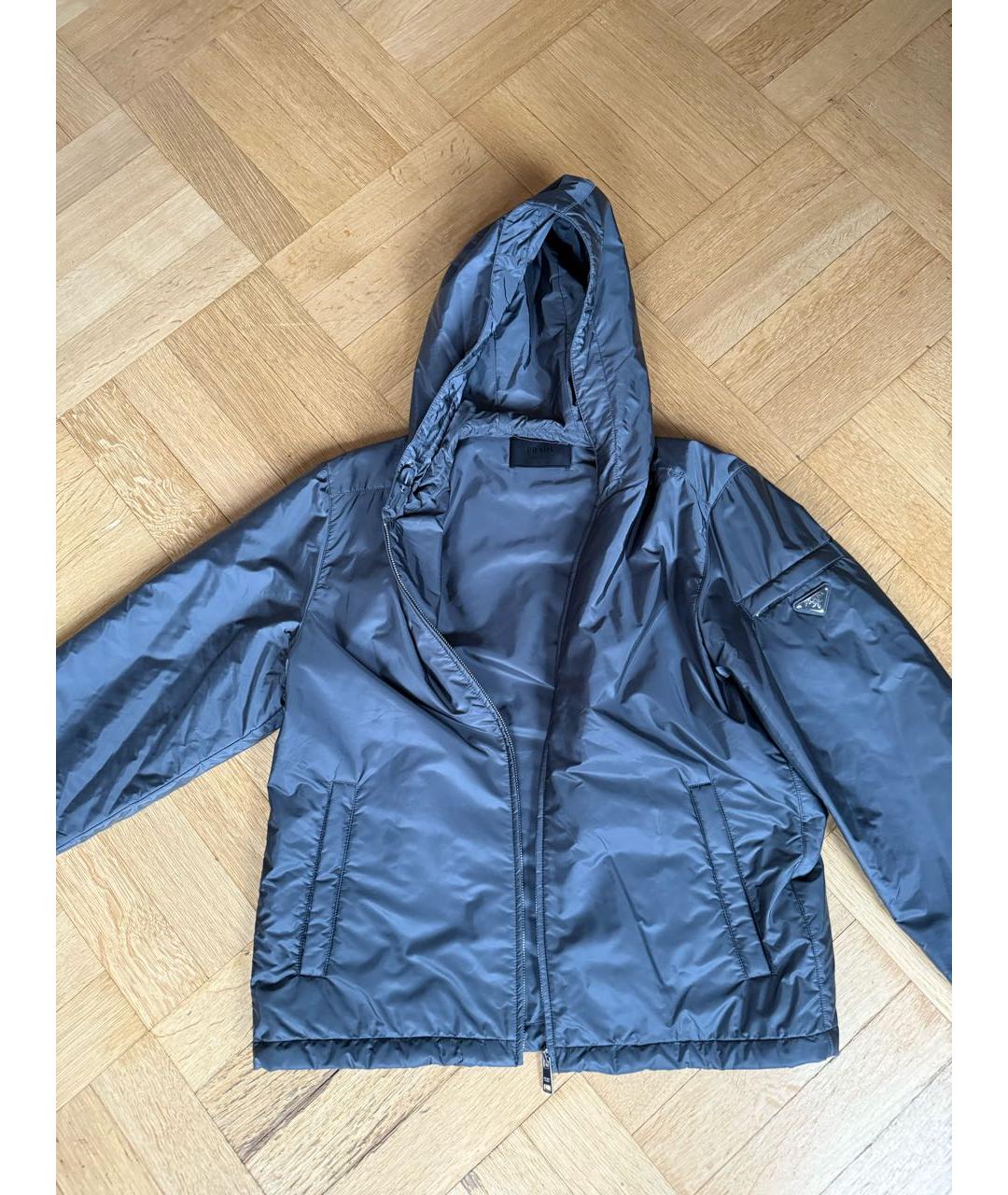 PRADA Серая полиамидовая куртка, фото 2