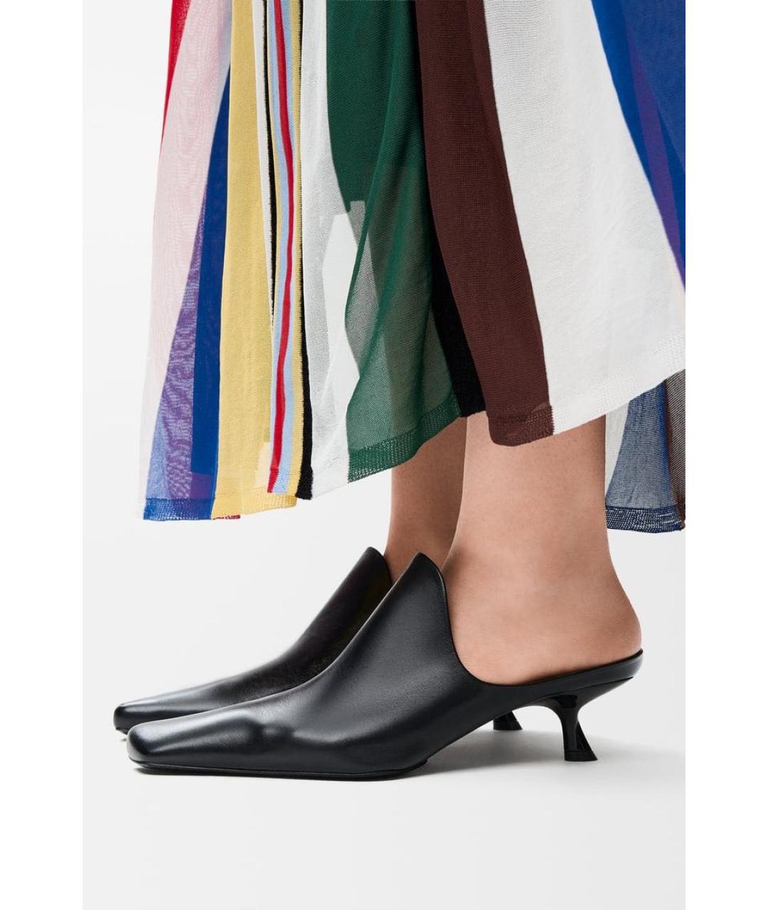 LOEWE Черные кожаные мюли, фото 2