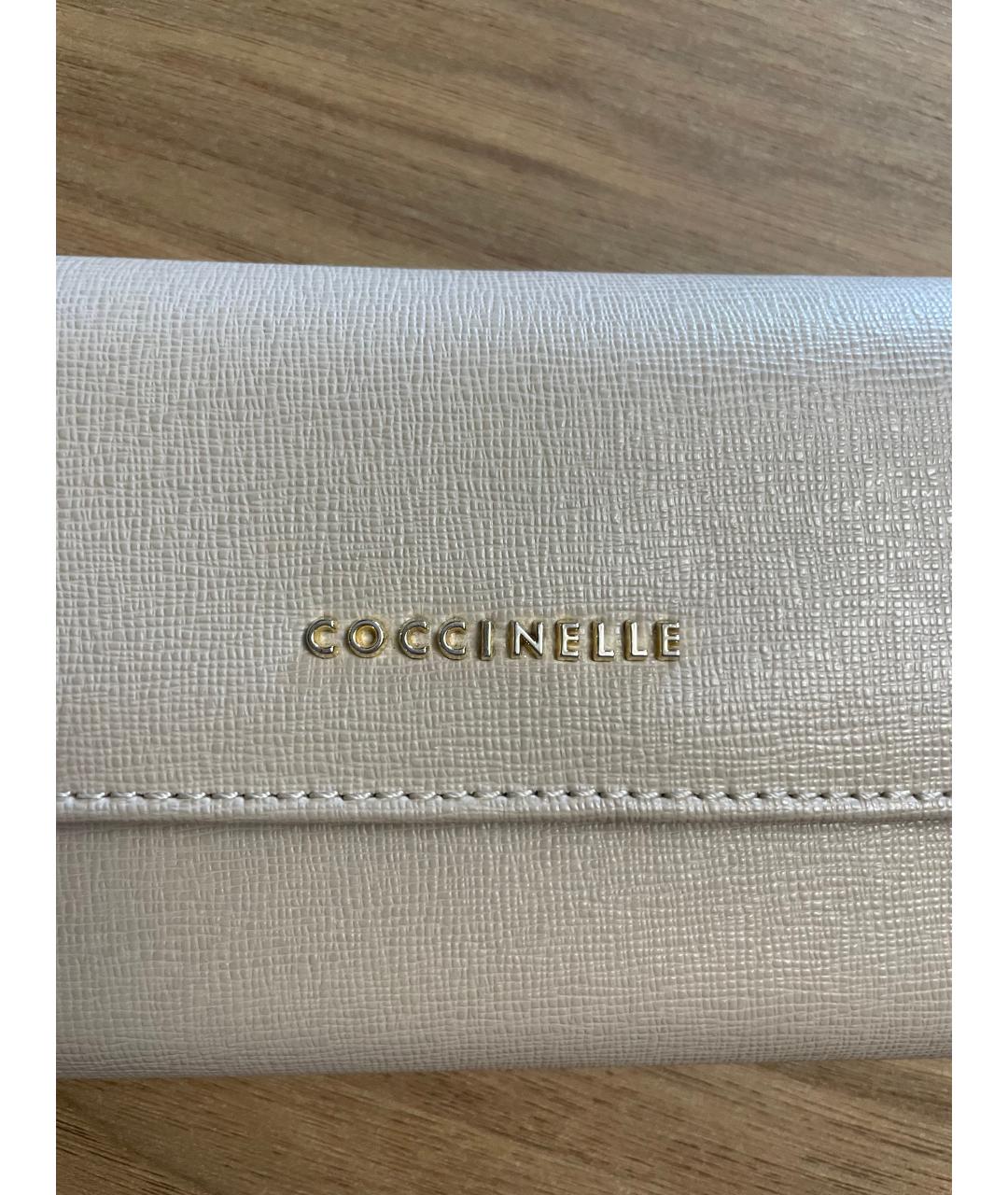 COCCINELLE Бежевый кожаный кошелек, фото 8