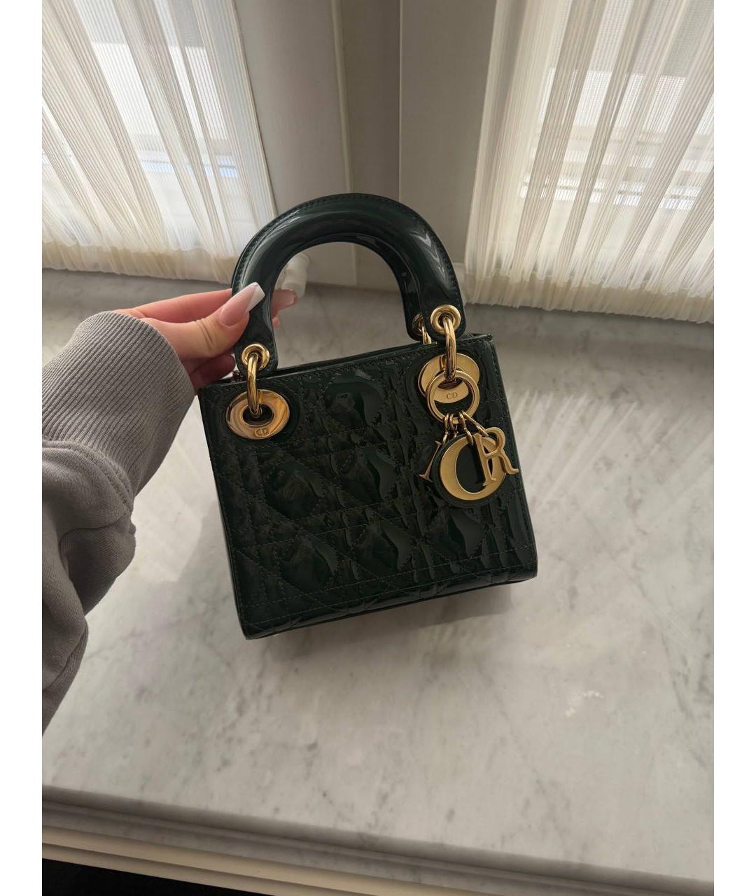CHRISTIAN DIOR Зеленая сумка с короткими ручками из лакированной кожи, фото 5
