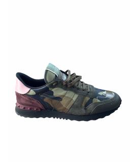 VALENTINO Низкие кроссовки / кеды