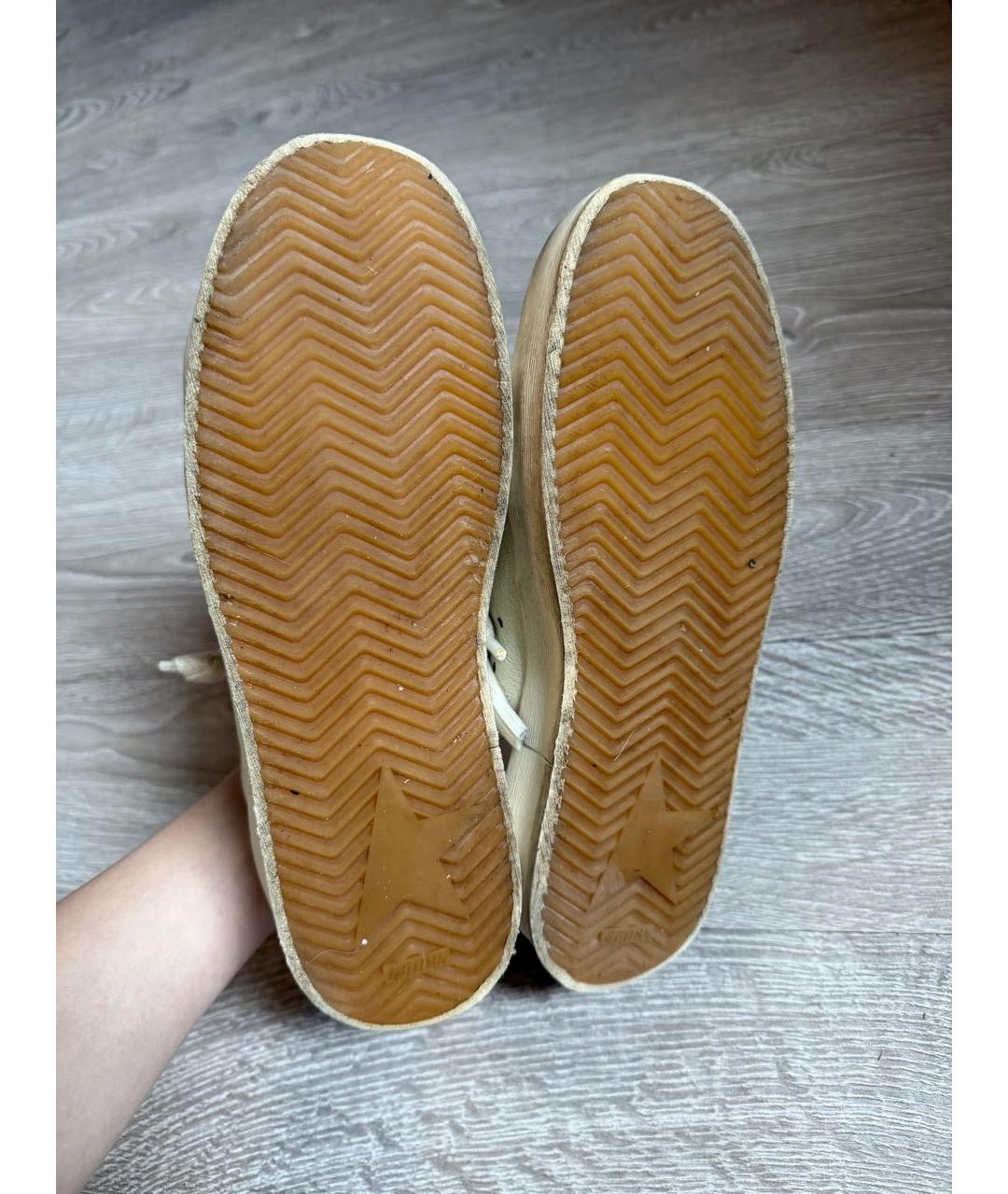 GOLDEN GOOSE DELUXE BRAND Бежевые кожаные кроссовки, фото 6